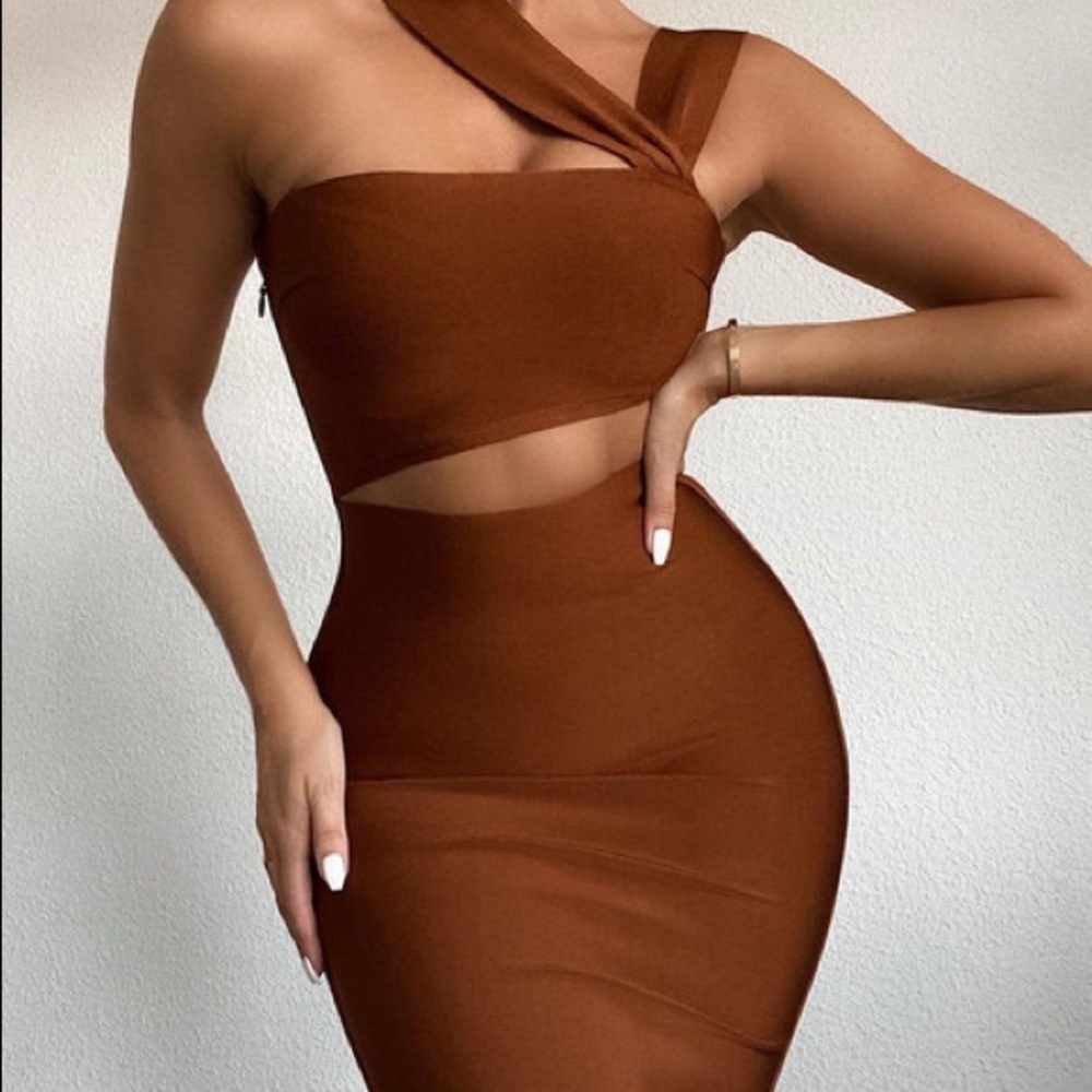 NWOT HOUSE OF CB AINA BROWN BANDAGE DRESS - Picture 8 of 11
